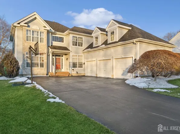 7 Birch Dr, Plainsboro, NJ 08536