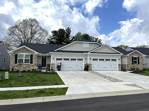 1275 Cavanaugh Ln Photo 1