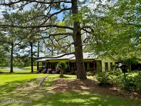 273 Vincetown Rd, Sandy Hook, MS 39478