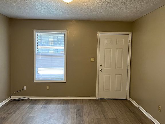 2nd image of 2306 Fasske St #3
