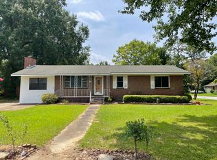 1111 W Hickory St, Sylacauga, AL 35150