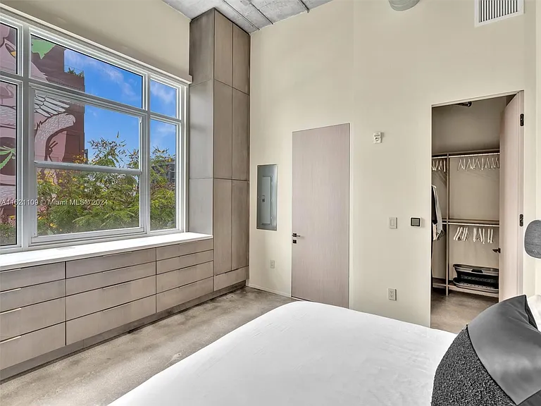 250 NW 23rd St #410 — Photo 4
