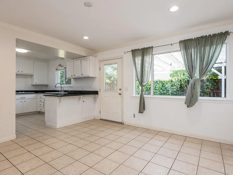 5087 Del Monaco Dr — Photo 7