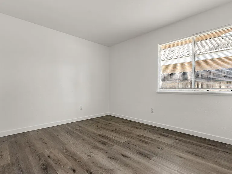 3321 Mountainside Dr — Photo 16