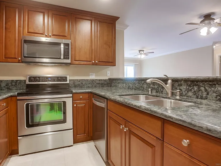 3513 Caminito Sierra #302 — Photo 17