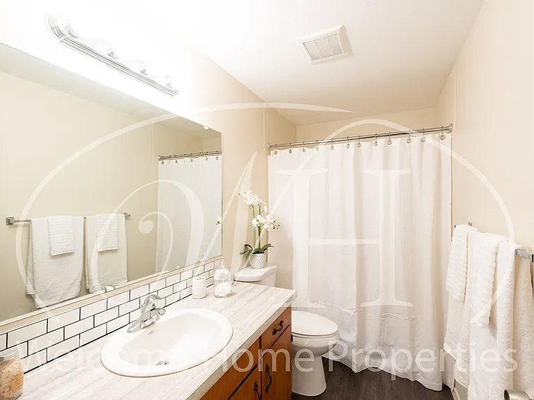 211-347 SE 3rd St — Photo 18