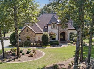 2900 Cutter Ct, Waxhaw, NC 28173