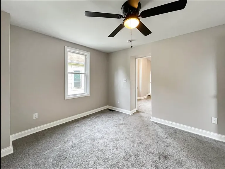 517 Hanford St — Photo 16