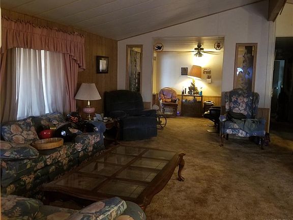 2nd image of 1072 Rosebud Dr
