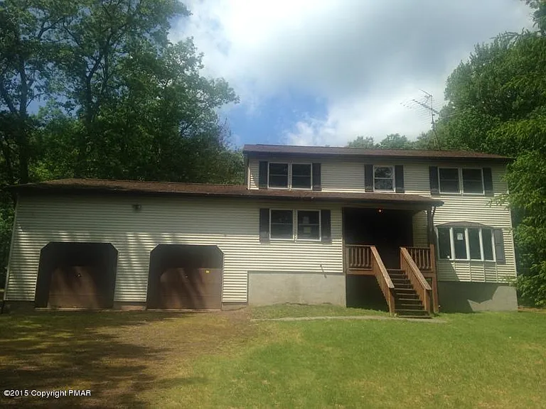 1212 Lisa Ln — Photo 1