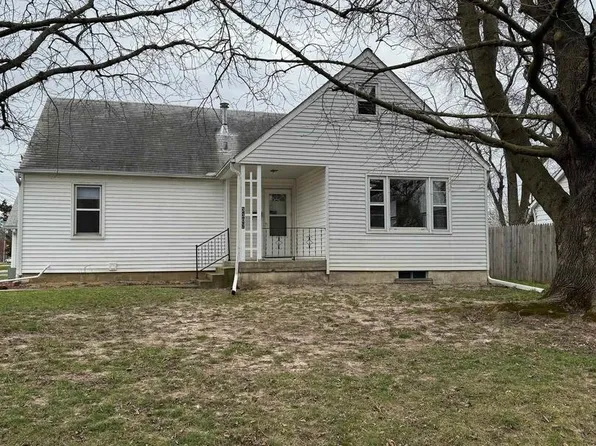 3302 2nd Street Ct, East Moline, IL 61244