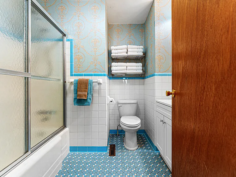 224 Race St — Photo 20