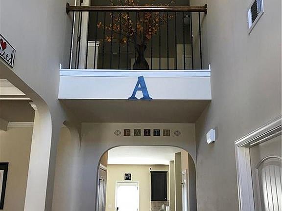 3rd image of 4050 Laurel Falls Dr