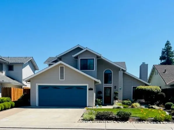 1608 Autumn Way, Lodi, CA 95242