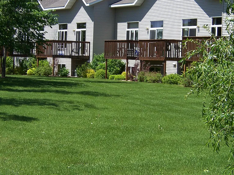 Mistwood Townhomes — Photo 8