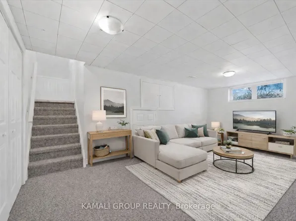 78 College Cres #Basement, Barrie, ON L4M 2W3