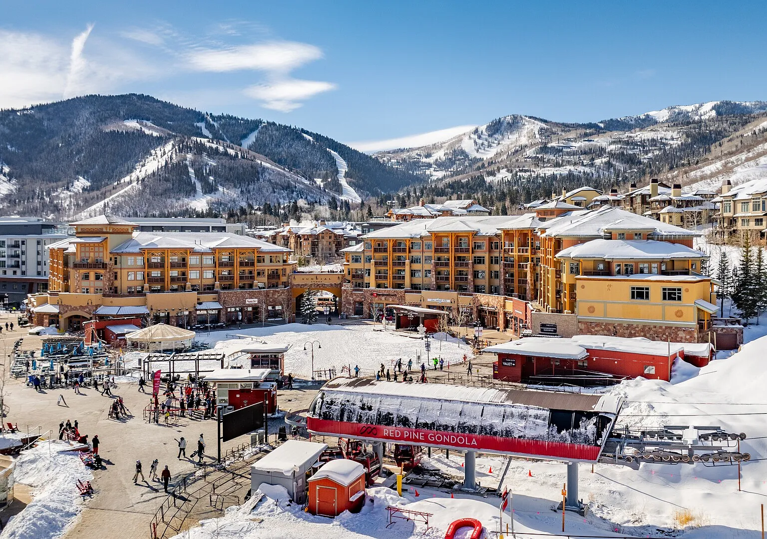 Unequalled Ski in Out Location Next to Gondola, Superior Hotel Room, — Photo 1