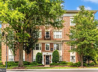 7 Booth St UNIT 201, Gaithersburg, MD 20878