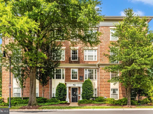 7 Booth St Unit 201, Gaithersburg, MD 20878