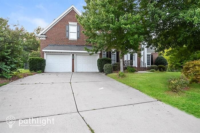 1st image of 3006 Tifton Grass Ln