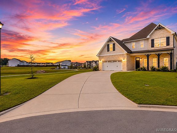 2nd image of 110 Cleo Ct