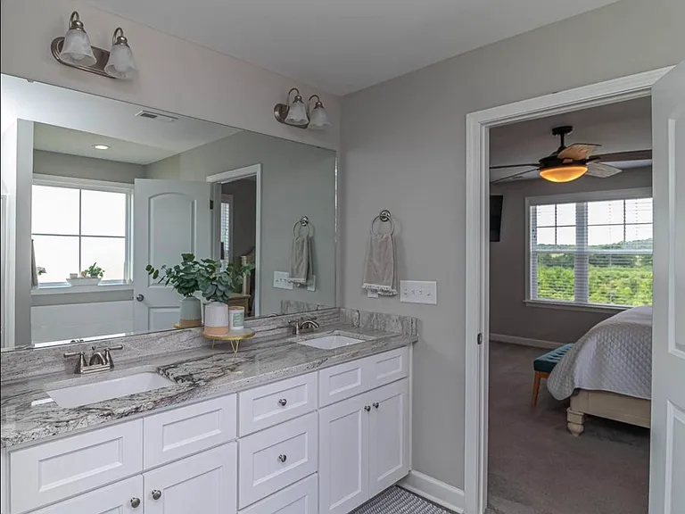 300 Stonebridge Dr — Photo 23