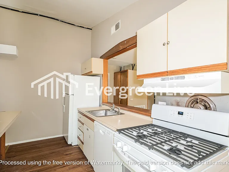 355 Allen Dr — Photo 9