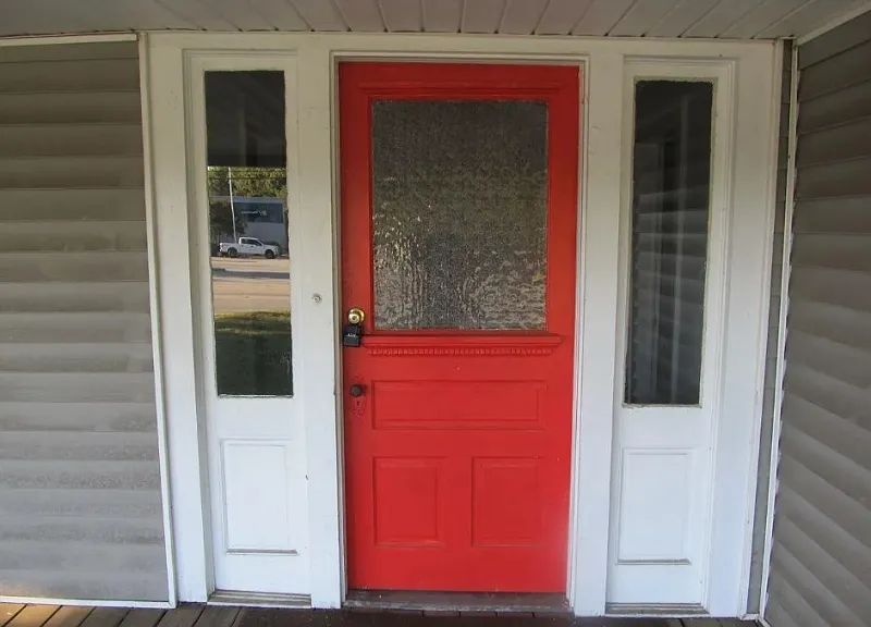 521 E Greer St — Photo 3
