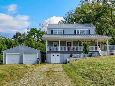 8010 Savage Dr, Kansas City, KS, 66109
