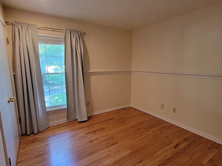 9731 Roe Ave — Photo 17