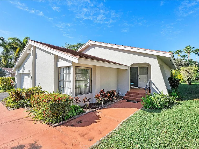 2850 Deer Creek Kelly Brooke Ln — Photo 12