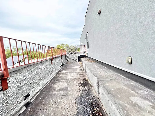 Rented by Doorway NYC, LLC | media 32