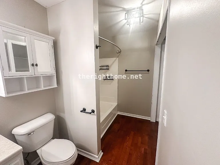 6424 N 68th St — Photo 14