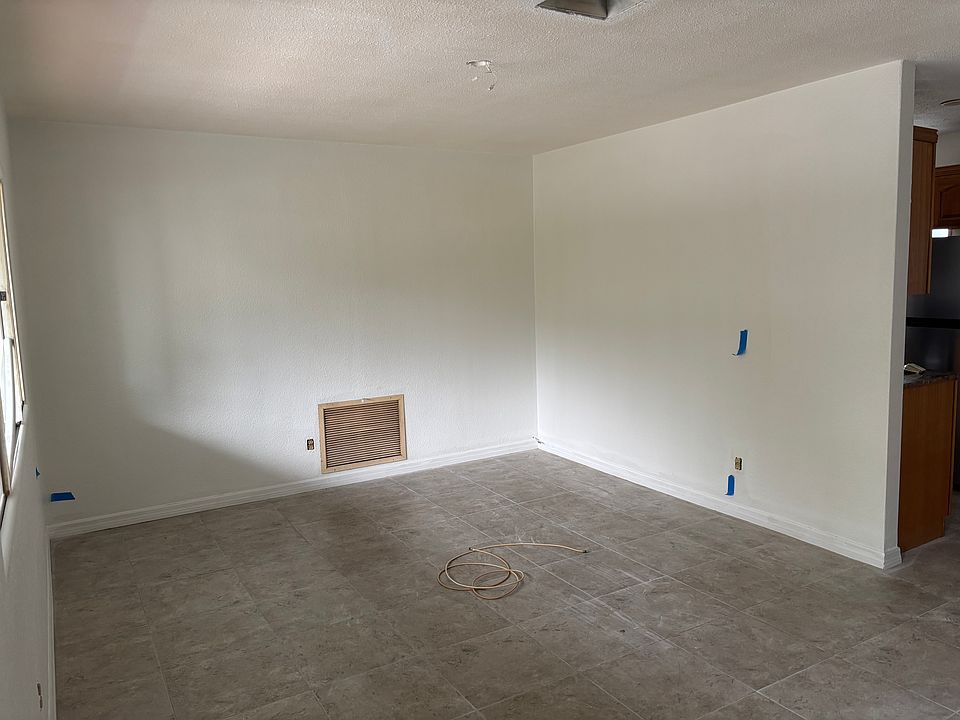 2nd image of 5801 Cedar St NE