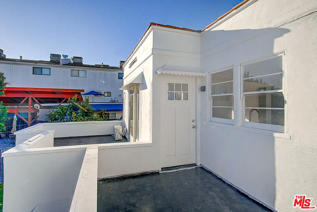 1 bed, 450 sqft, $2,995 — Photo 1