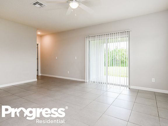 4th image of 102 Burlington Pl