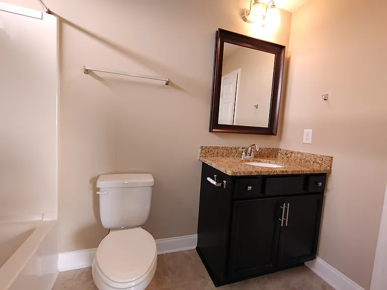 5001 Laughing Brook Ln — Photo 11