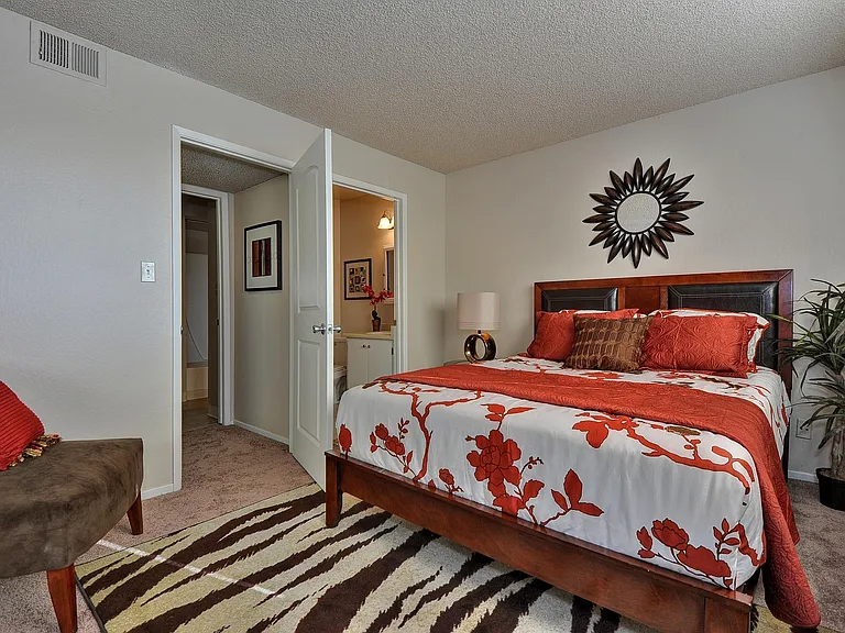 Alderwood Apartments — Photo 20