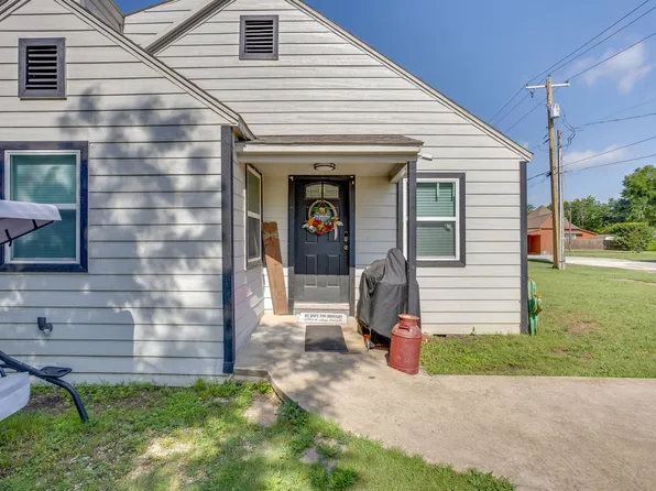 109 W Purdom Ave, Alvarado, TX 76009