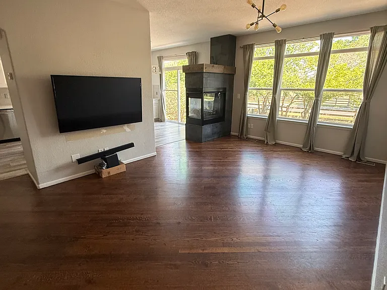 1611 Red Poppy Dr — Photo 20