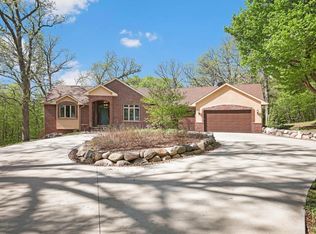 11335 Wetzel Ln, Chaska, MN 55318