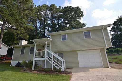 4220 Terrace Dr — Photo 3