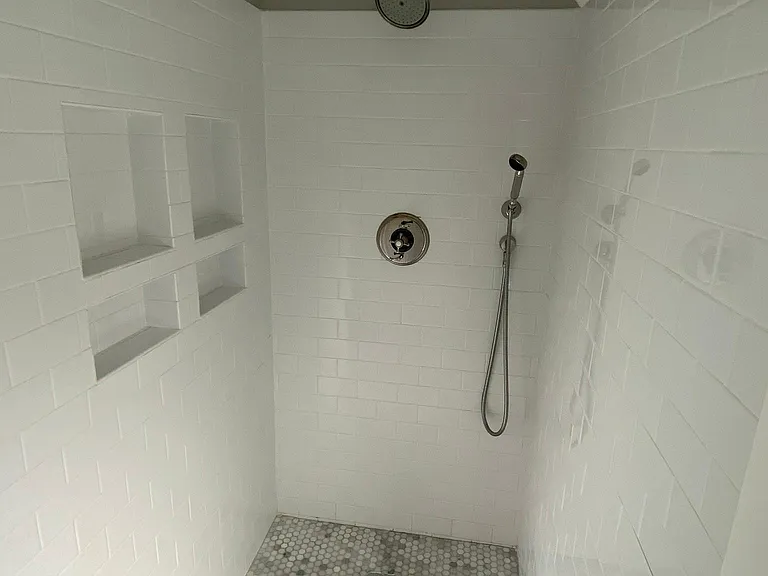 third floor bath shower
