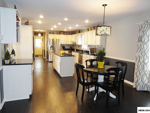5th image of 2627 Foxbury Ln
