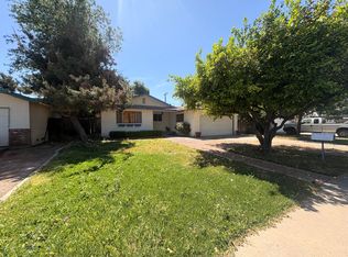 1515 W Cambridge Avenue, Visalia, CA