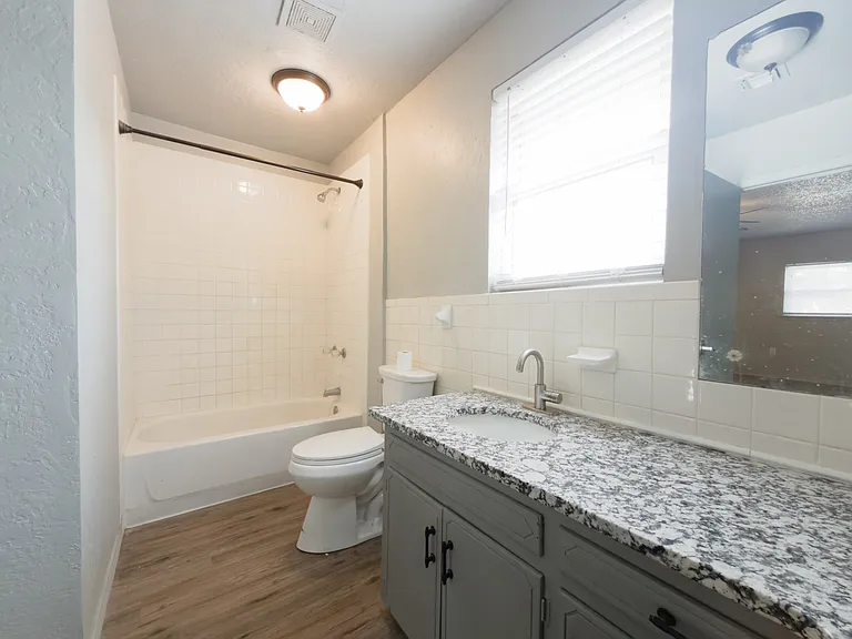 1205 NW 65th St #A — Photo 15