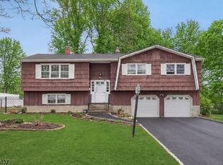 5 Summit Ave, Mount Olive Twp., NJ 07828