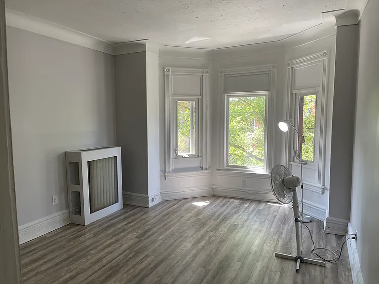 45 Ontario Ave #2 — Photo 8