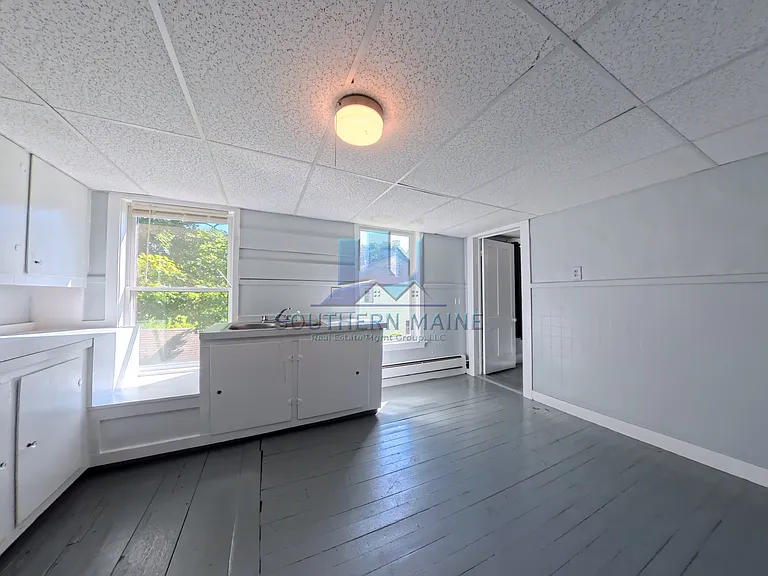 4 Glenwood Ave #D — Photo 15