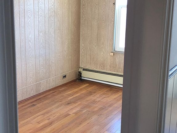 3rd image of 279 Revere Ave
